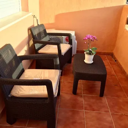 Modern And Cozy In Del Sol-up To 6 Guests Casares